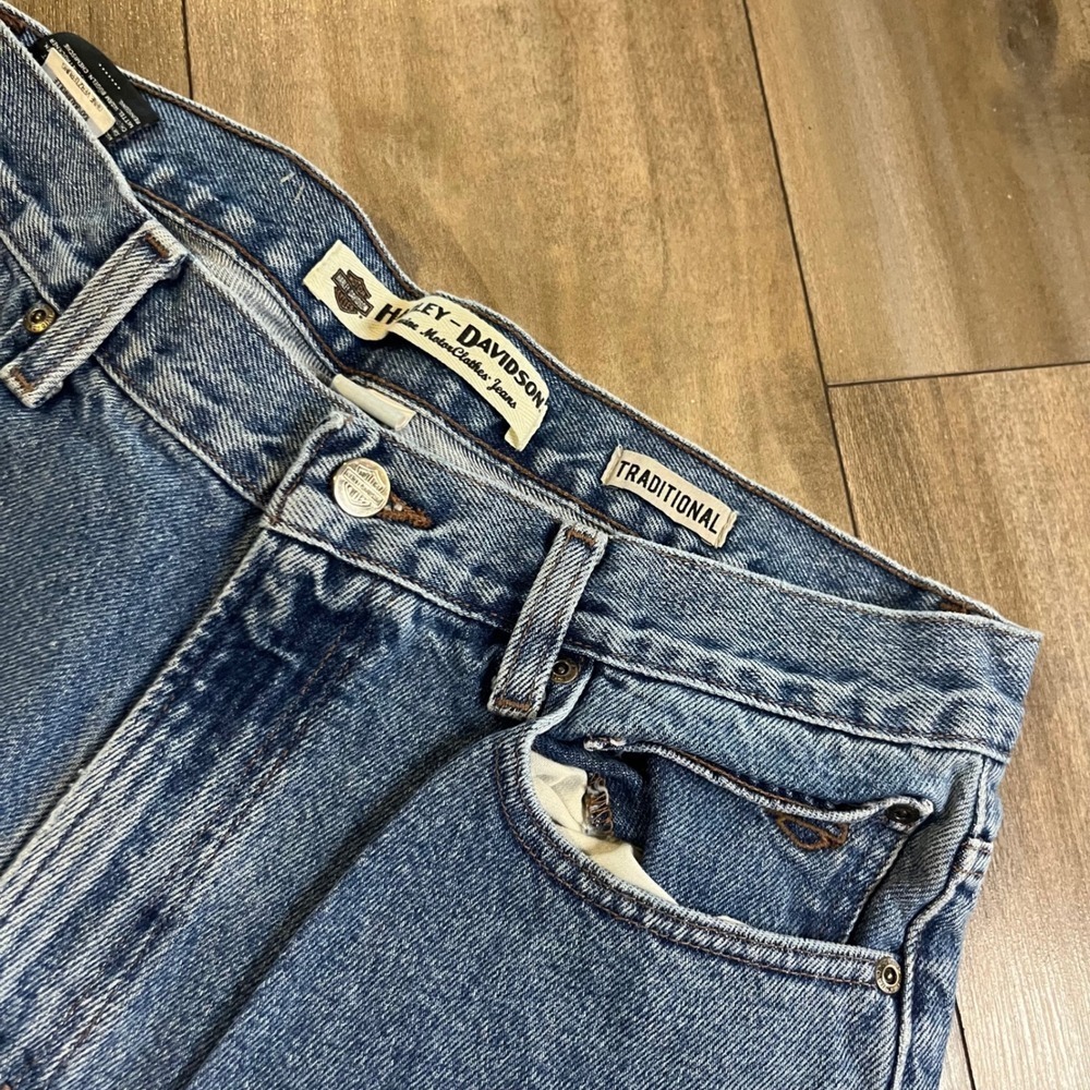 Harley Davidson Traditional Jeans Light Wash Denim Straight Leg Mens 34x29 - Picture 3 of 8